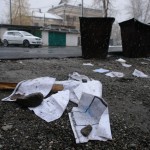 В Карпинске сотрудники «Связного» выкинули на помойку ксерокопии паспортов