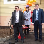 Министр по энергетики и жилищно-коммунального хозяйства Свердловской области Николай Смирнов поздравил карпинцев. 