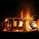 В коллективном саду Карпинска горел дом