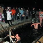 Крещенское купание в Карпинске прошло без происшествий