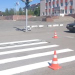 Водители и пешеходы Карпинска с пониманием относились к временным помехам на пешеходных переходах. 
