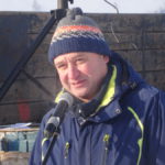 Организатор соревнований Андрей Мурзин напоминает о регламенте и очередности заездов